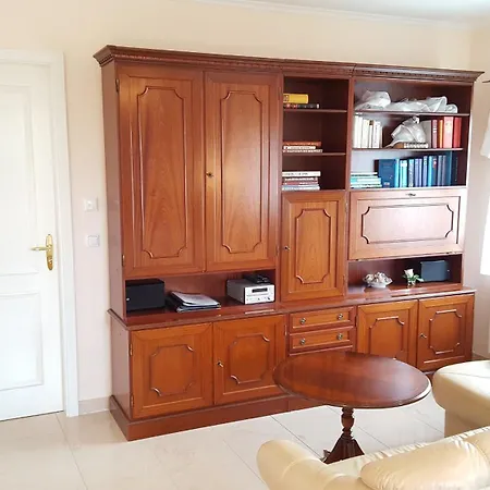 Laura - 43-111 شقة